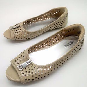 Michael Kors 9 Women Beige Flats Peep Toe  Patent Leather Laser Cut Slip On Shoe